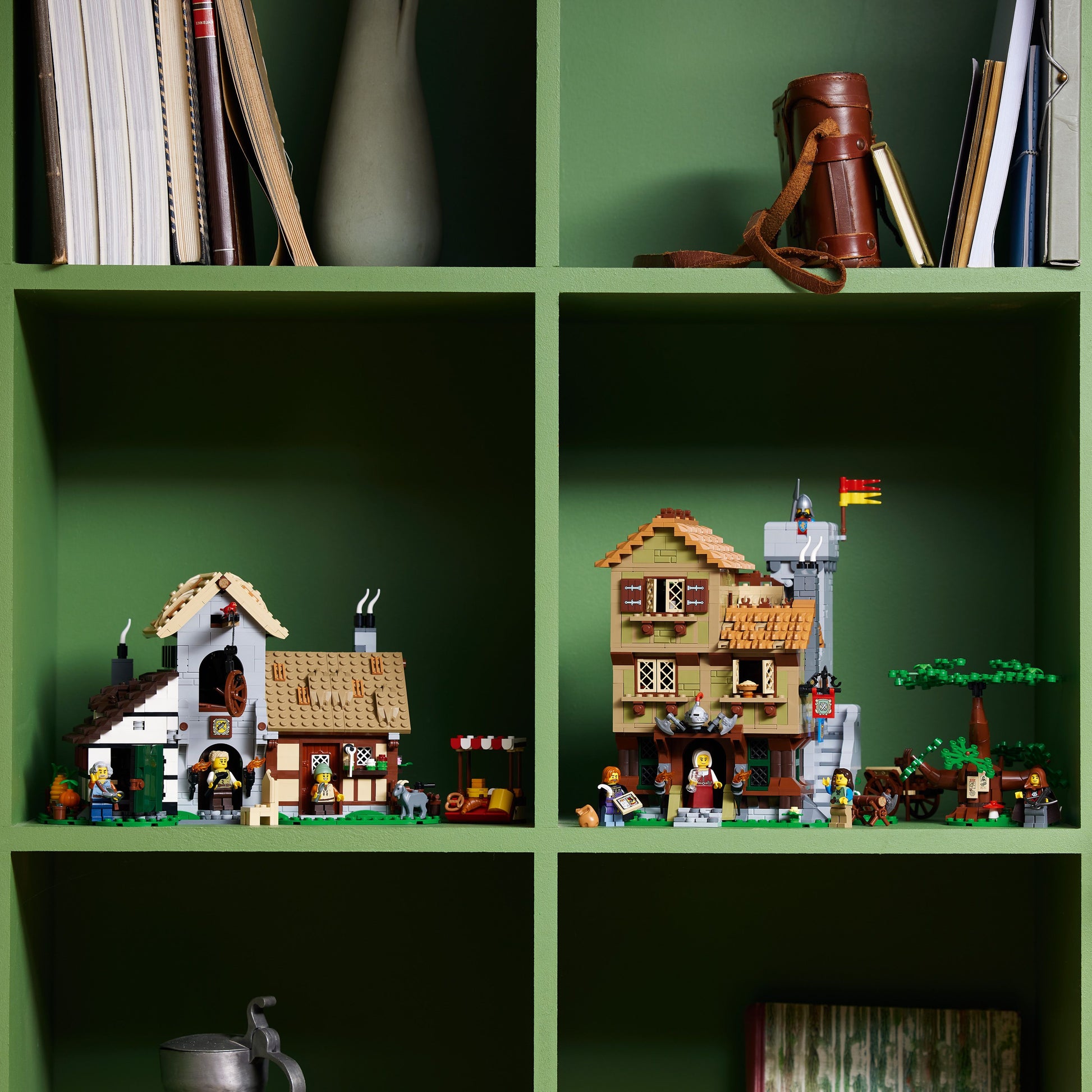 10332 Medieval Town Square1