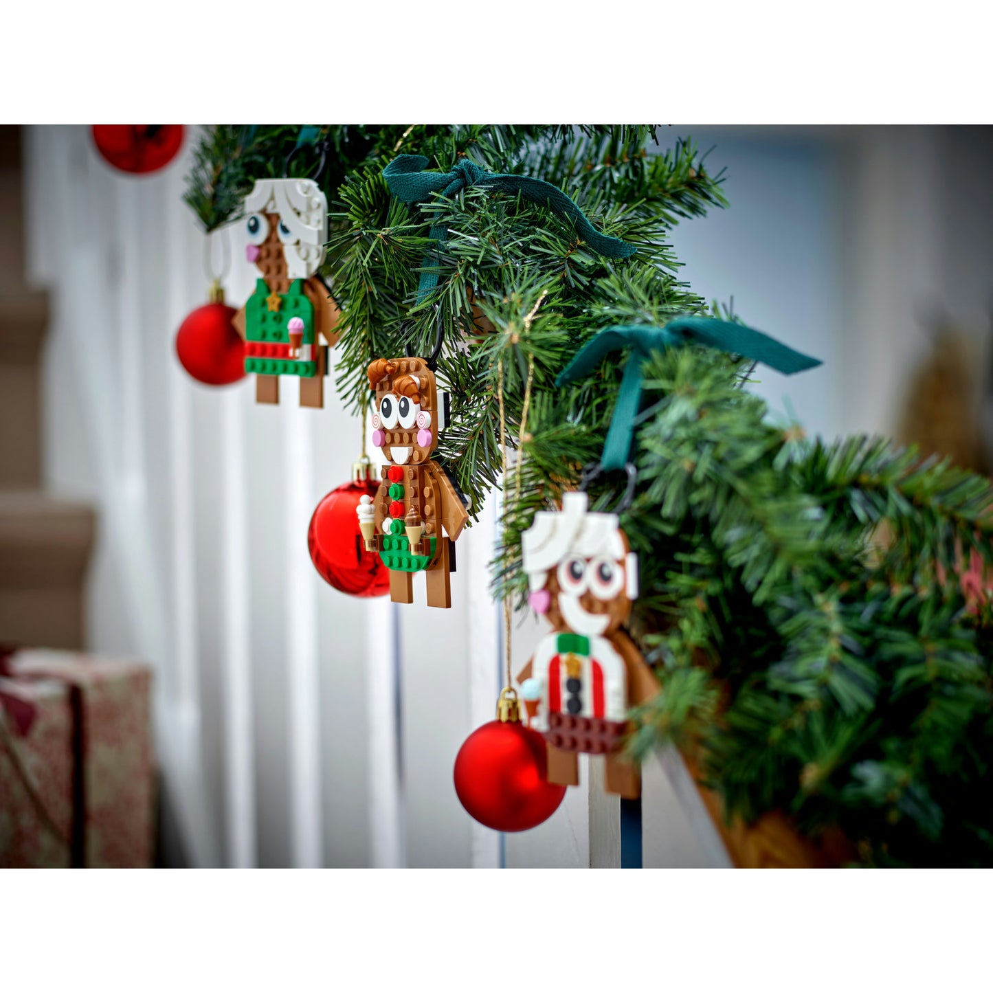 Gingerbread Ornaments 40642