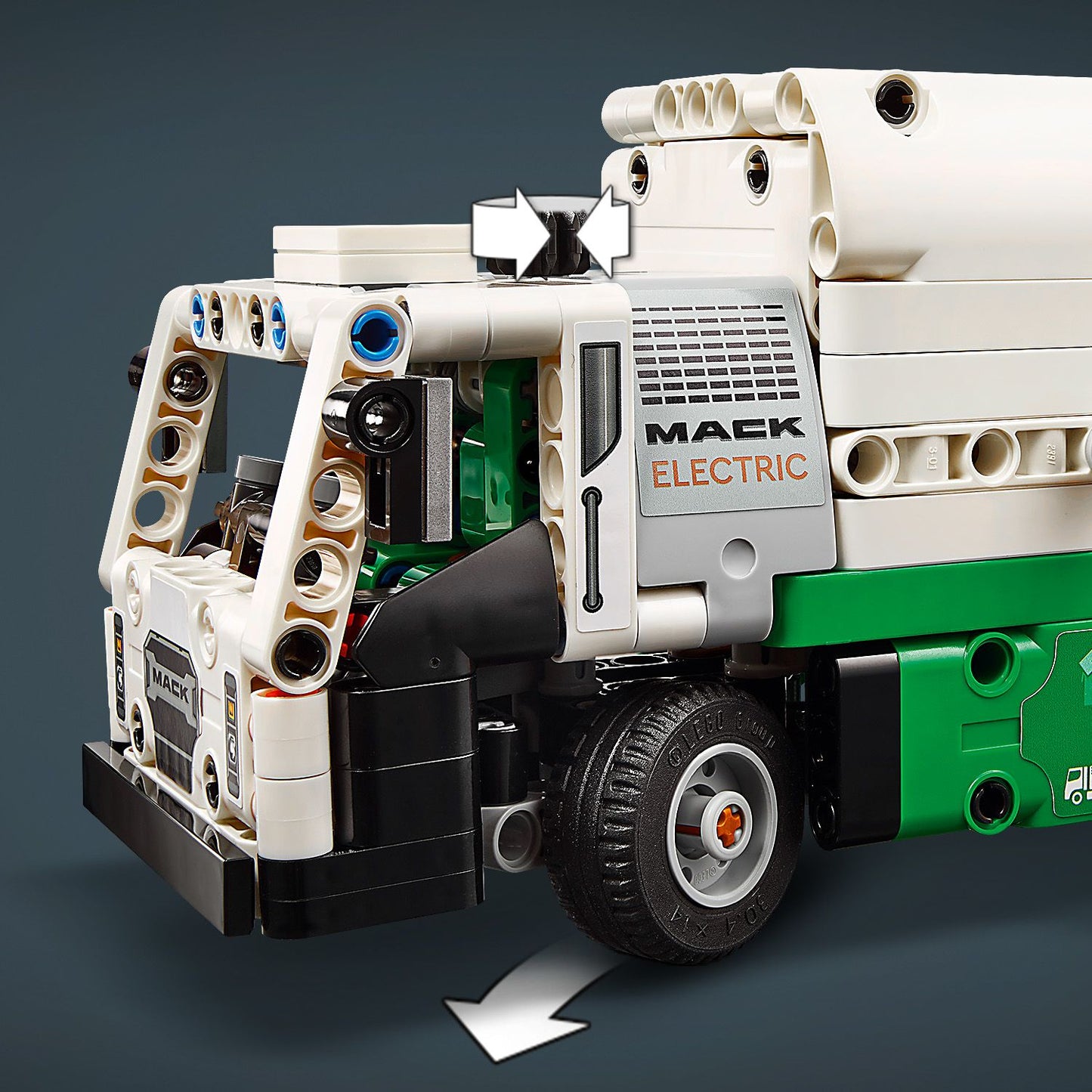 Mack® LR Electric Garbage Truck 42167