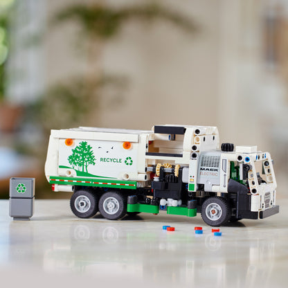 Mack® LR Electric Garbage Truck 42167