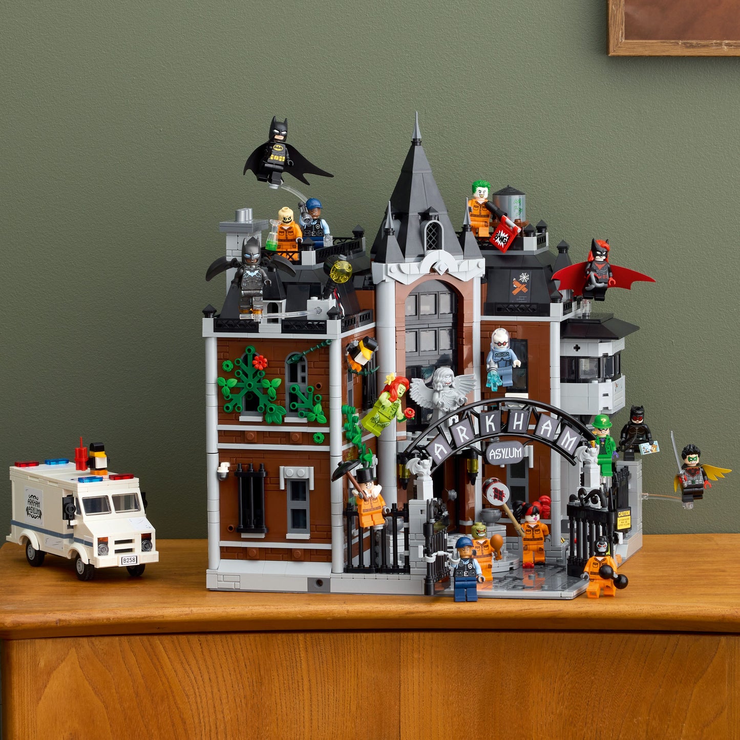 76300 Arkham Asylum