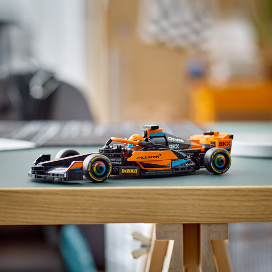 76919 2023 McLaren Formula 1 Race Car