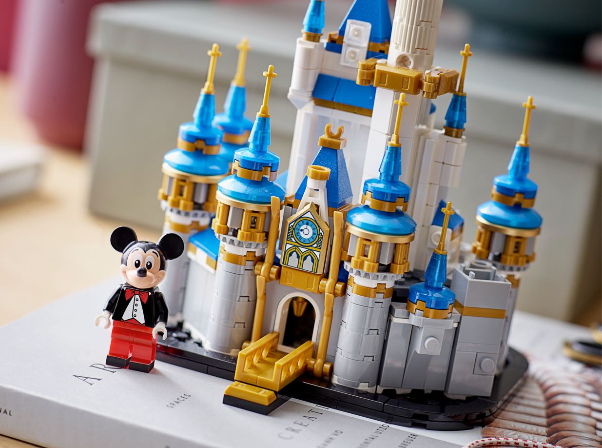 New-LEGO 40478 Mini Disney Castle high quality Walt Disney World 50Th Anniversary Exclusive