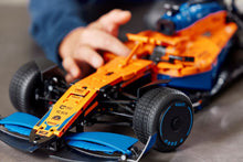 Load image into Gallery viewer, McLaren Formula 1™ Race Car 42141
